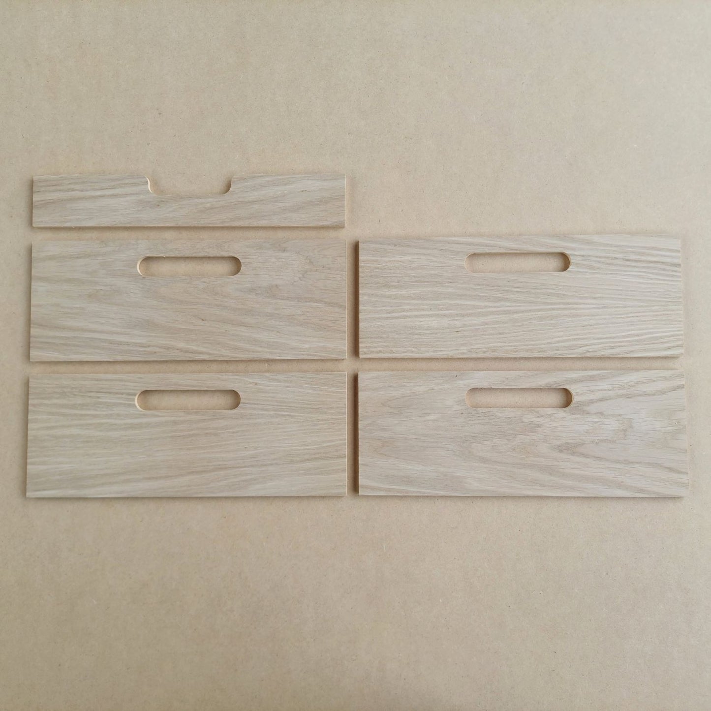 Fronter og bordplader i eg.